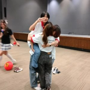 曼谷大学三语本科中秋语伴活动｜与泰国友人共赴中秋之约 点击蓝字 关注我们