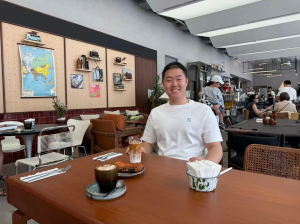 你们的帮助让我对申请更有信心，拿到奖学金我很荣幸--2026曼谷大学硕士新生采访